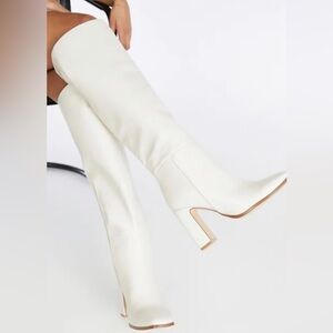 Cream/White Boots, size 8!